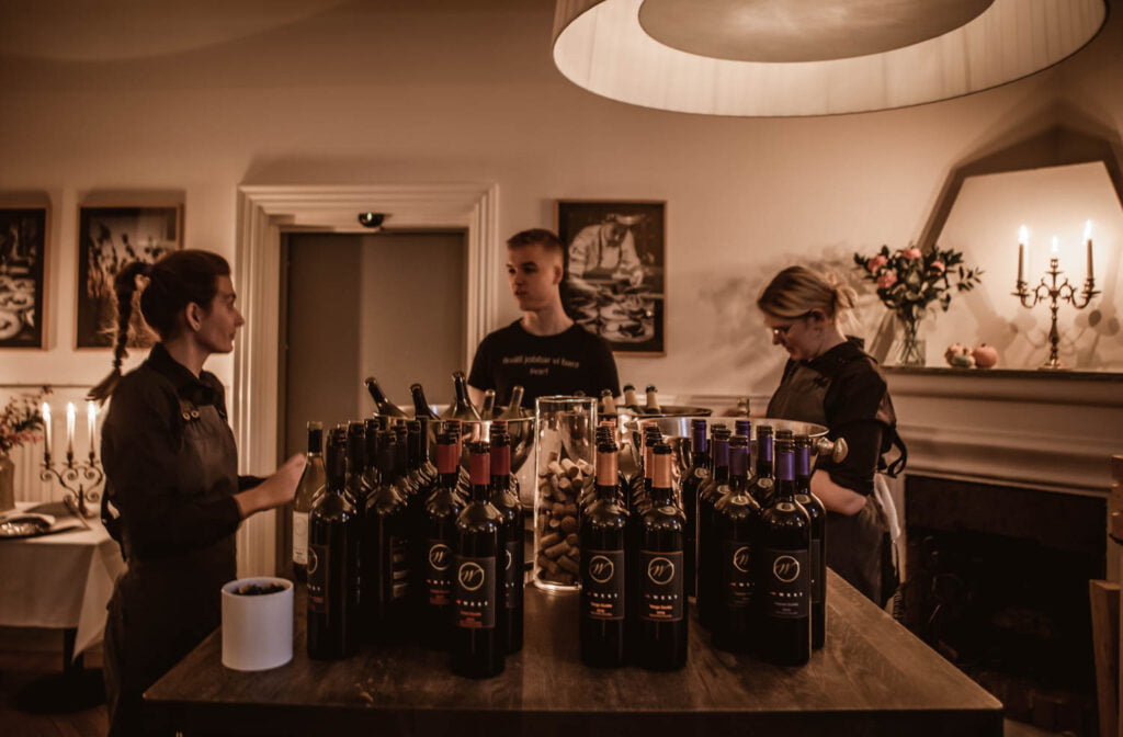 Förberedelser inför gästspelet med West Wines