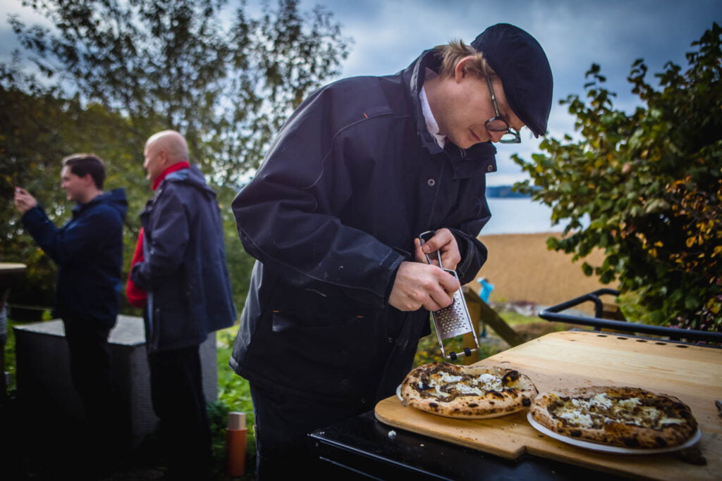 Höstmarknad på Almåsa med pizzabak bland annat